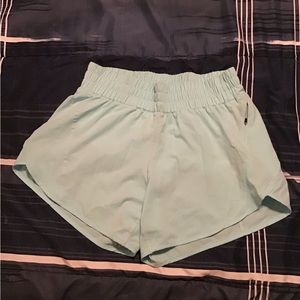 Women’s Aurefin Shorts